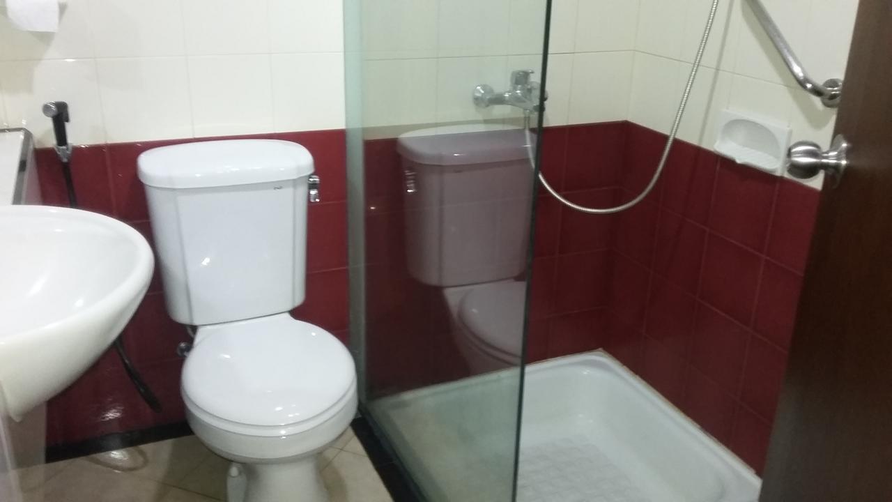 Hotel Kharisma Madiun Exteriér fotografie
