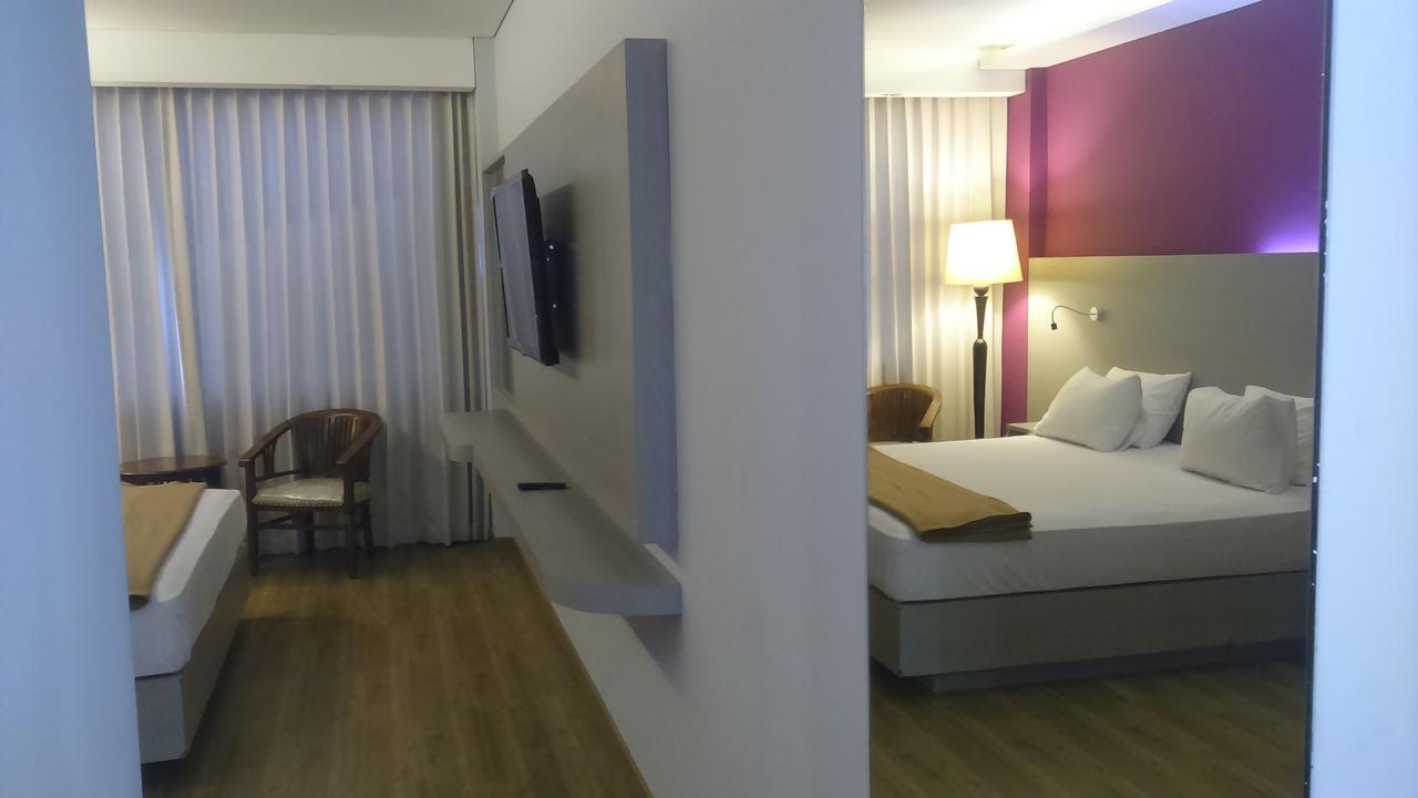 Hotel Kharisma Madiun Exteriér fotografie