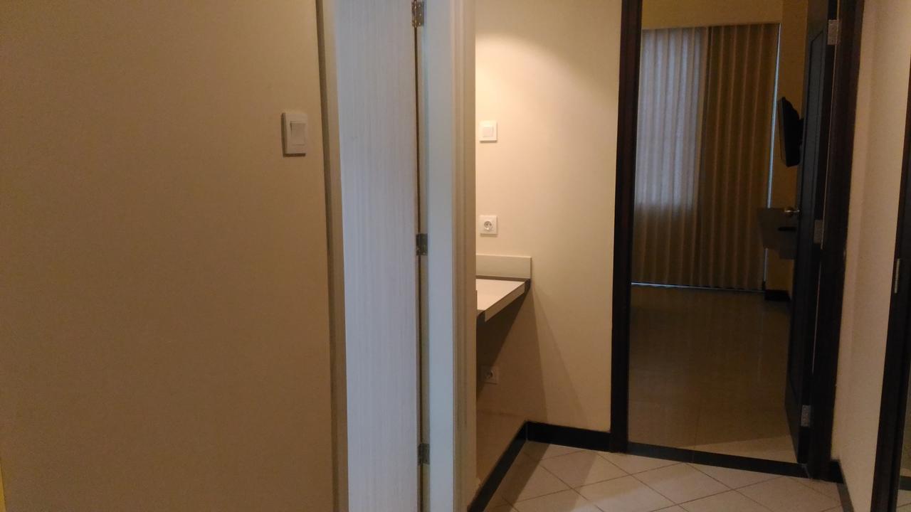 Hotel Kharisma Madiun Exteriér fotografie