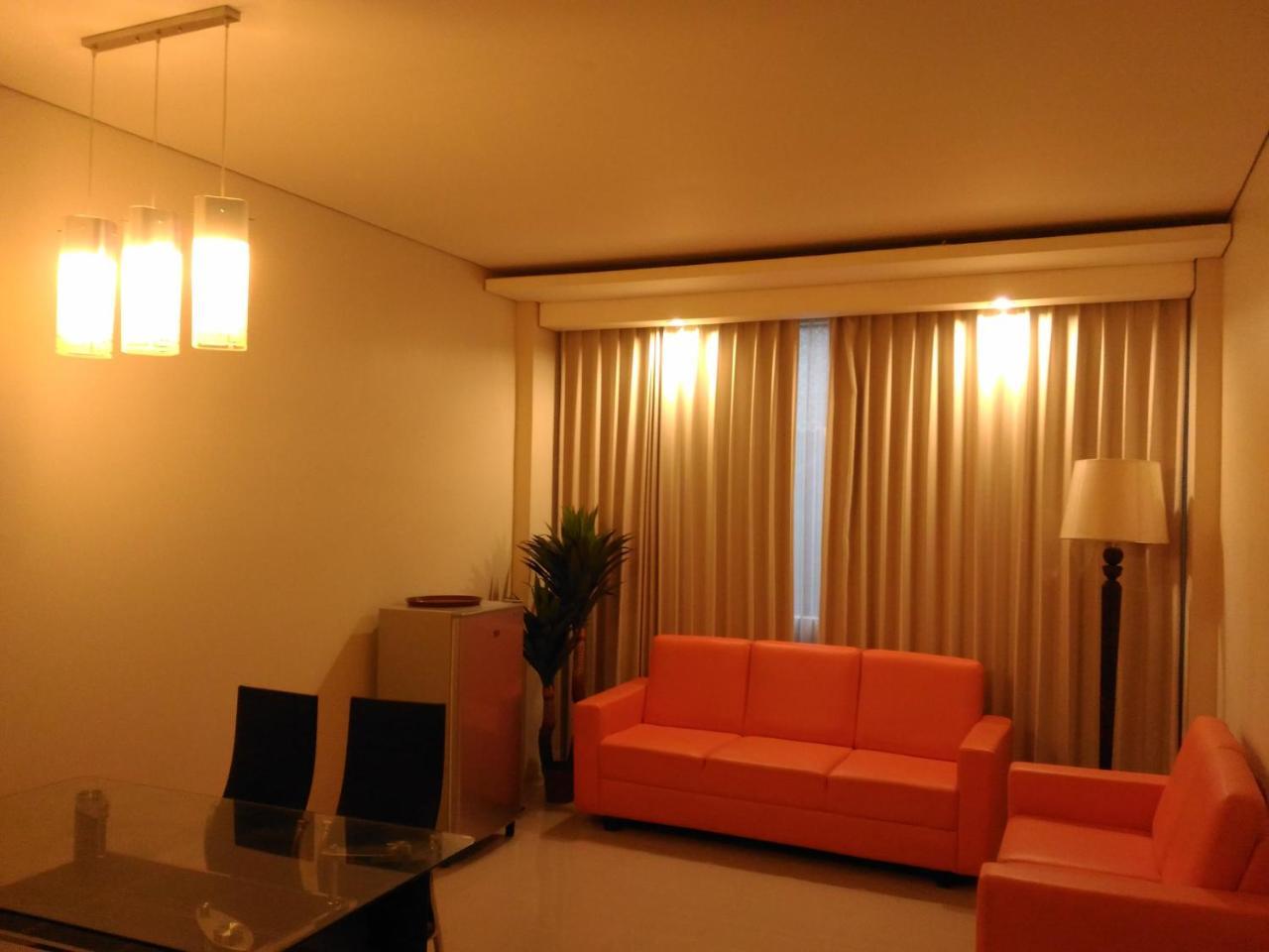 Hotel Kharisma Madiun Exteriér fotografie